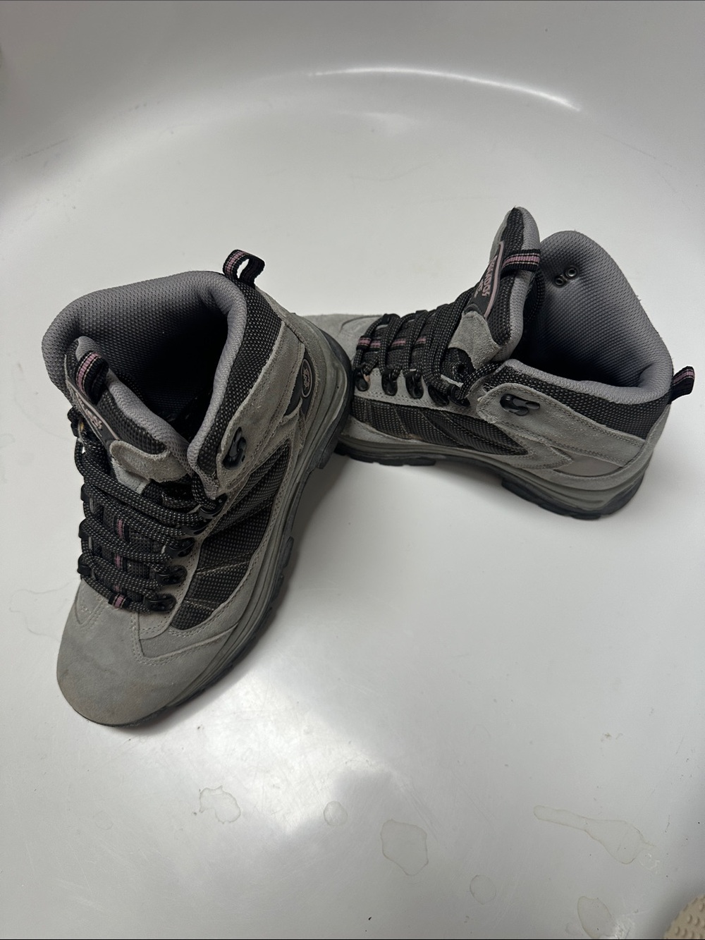 Women’s Nevados Hiking Shoes in Gray with Subtle Pink Accent